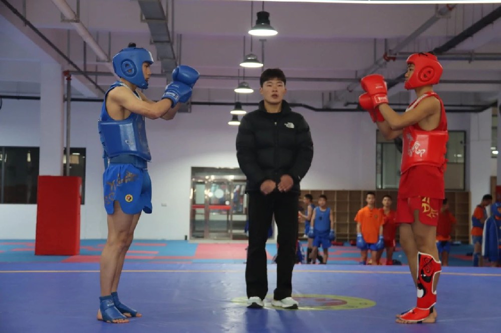 少林小龙武校