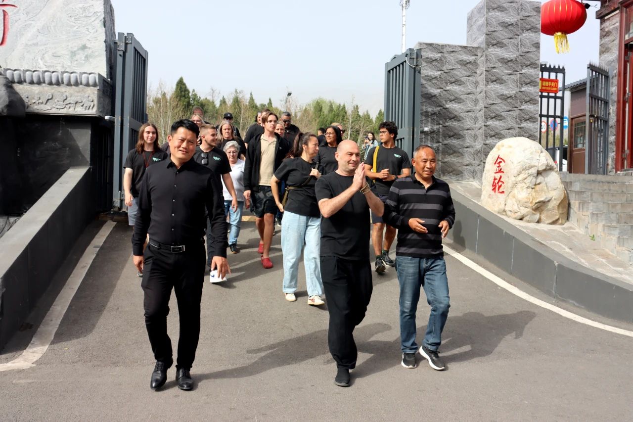 少林小龙武校