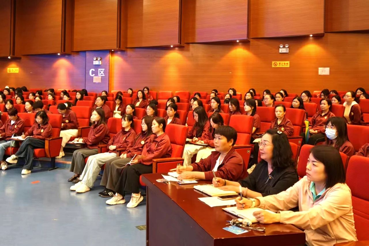 河南少林小龙武校