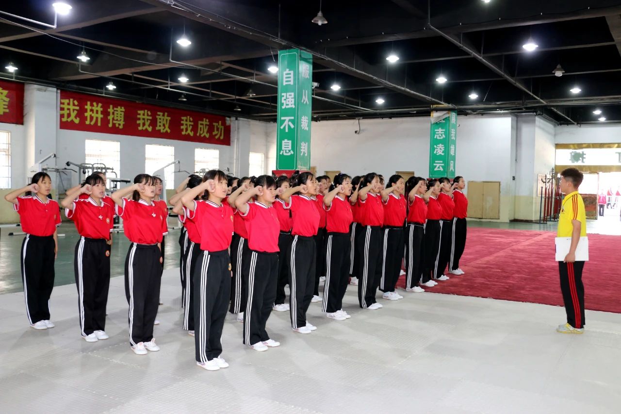 嵩山少林小龙文武学校